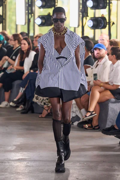 Look 21